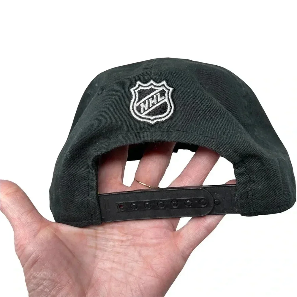 Reebok‎ Chicago Blackhawks Hockey Cap